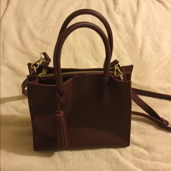 Forever 21 Handbags - Burgundy satchel purse Forever 21 Handbags - Burgundy satchel purse